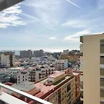 Bellevue Sea View By Namaste Elite דירה
