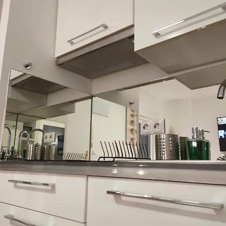 Bellevue Sea View By Namaste Elite Apartment